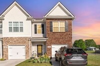 Building Photo - 214 Warrior Pl