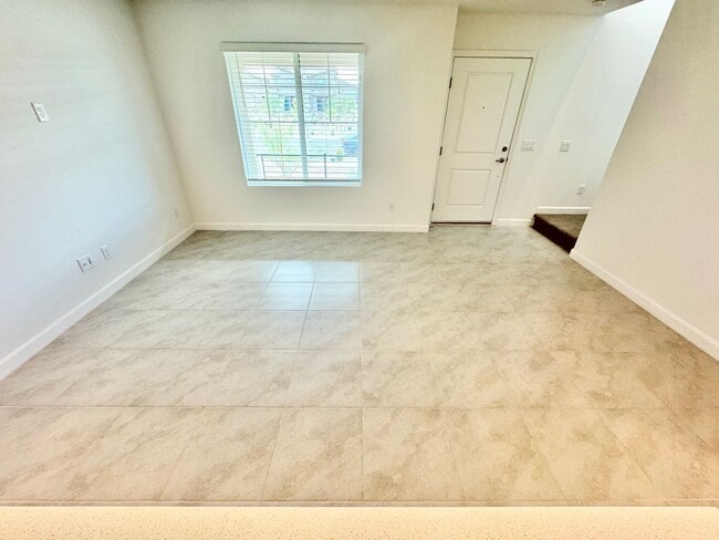 Building Photo - NEW, NEW, NEW! BEAUTIFUL 2 STORY HOME WITH...