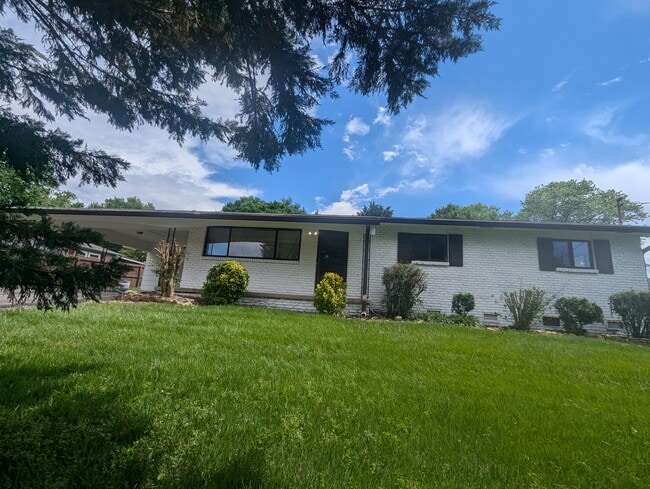 Primary Photo - 11124 Farr Dr