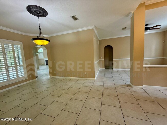 Building Photo - 1462 Scenic Oaks Dr