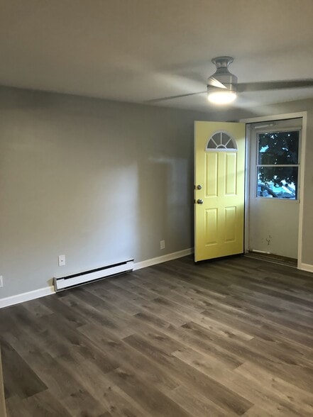 Building Photo - 108 Clinton St