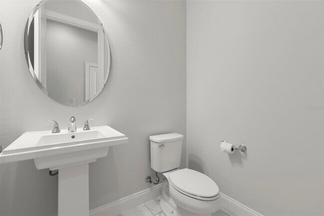 Building Photo - 10511 Royal Cypress Way