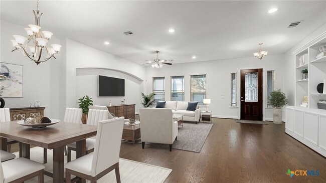 Building Photo - 961 N Academy Ave