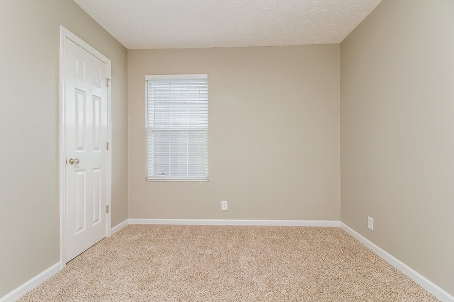 Building Photo - 2612 Apostle Ln