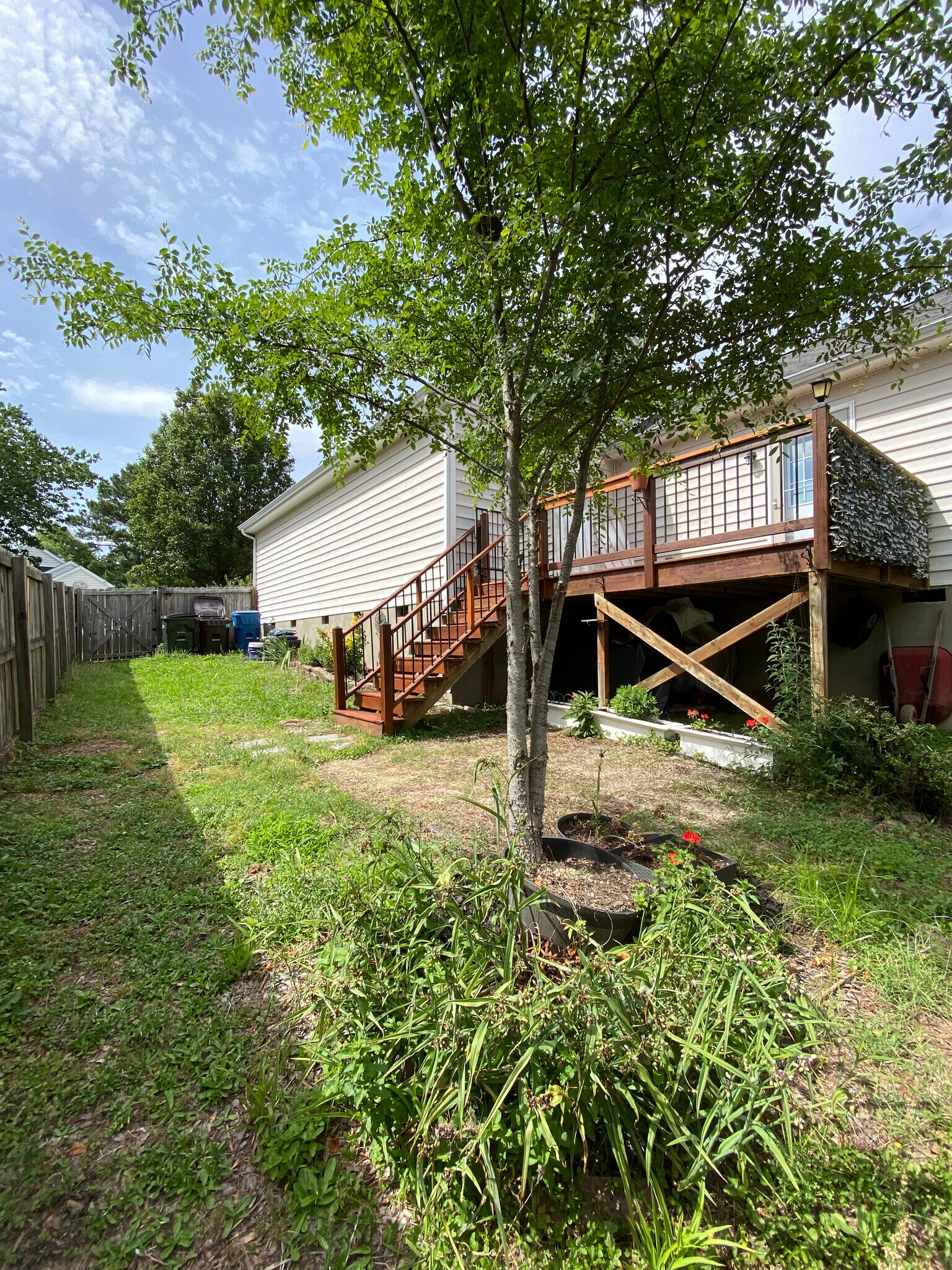 Building Photo - 3 Forest Creek Dr