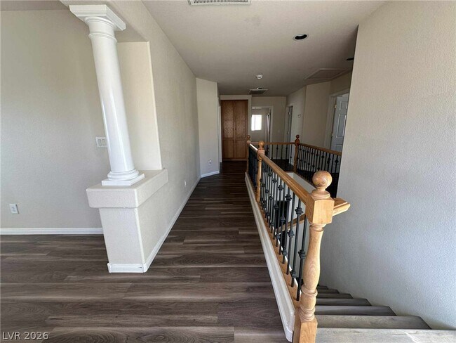 Building Photo - 10679 Timber Stand St