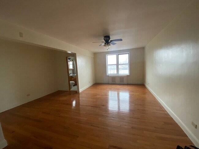 Building Photo - 3165 Nostrand Ave