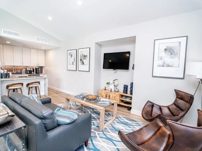 Building Photo - 4211 Clay Hill Dr