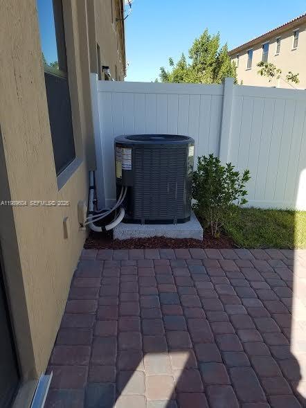 Building Photo - 9205 W 33rd Way