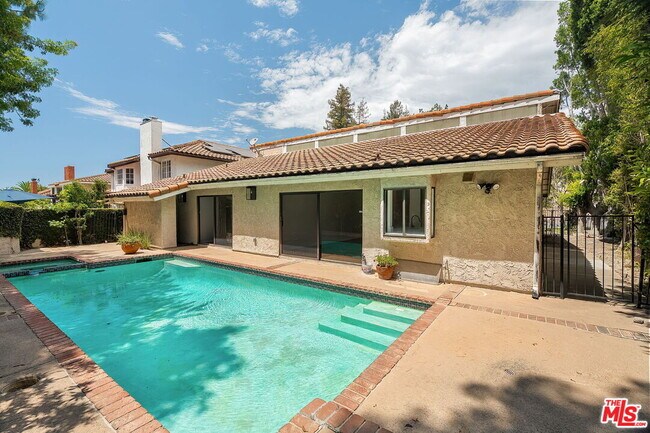 Building Photo - 2952 Bottlebrush Dr