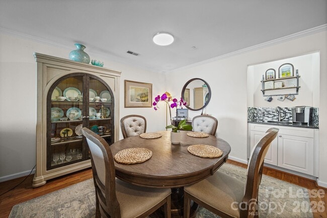 Building Photo - 18637 Vineyard Point Ln