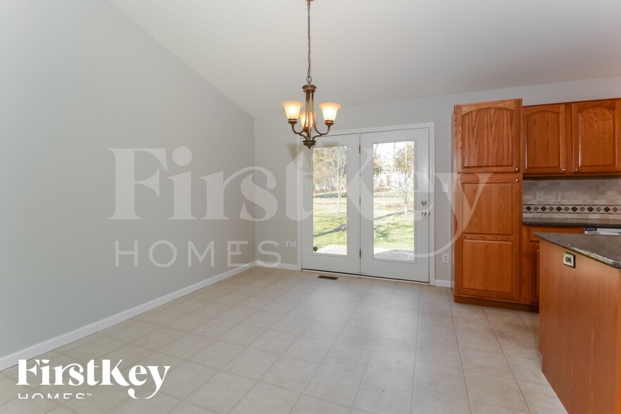 Building Photo - 1203 Del Haven Dr