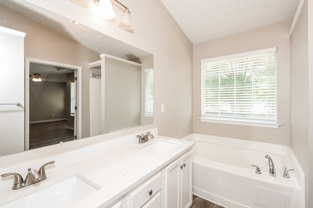 Building Photo - 2809 Golden Club Bend