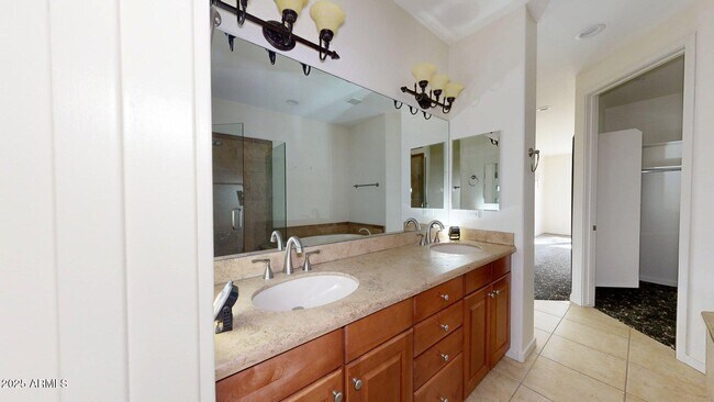Building Photo - 10260 E White Feather Ln