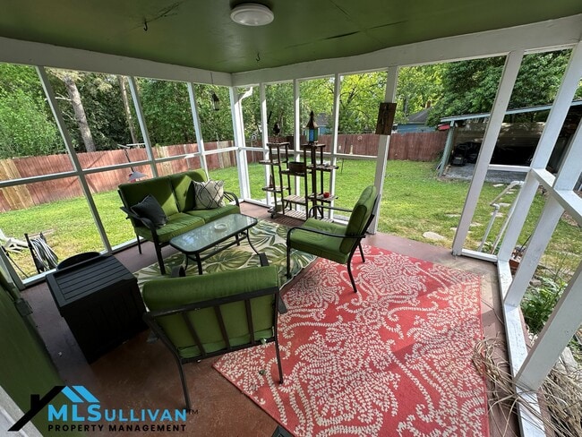 Building Photo - 1516 London Cir