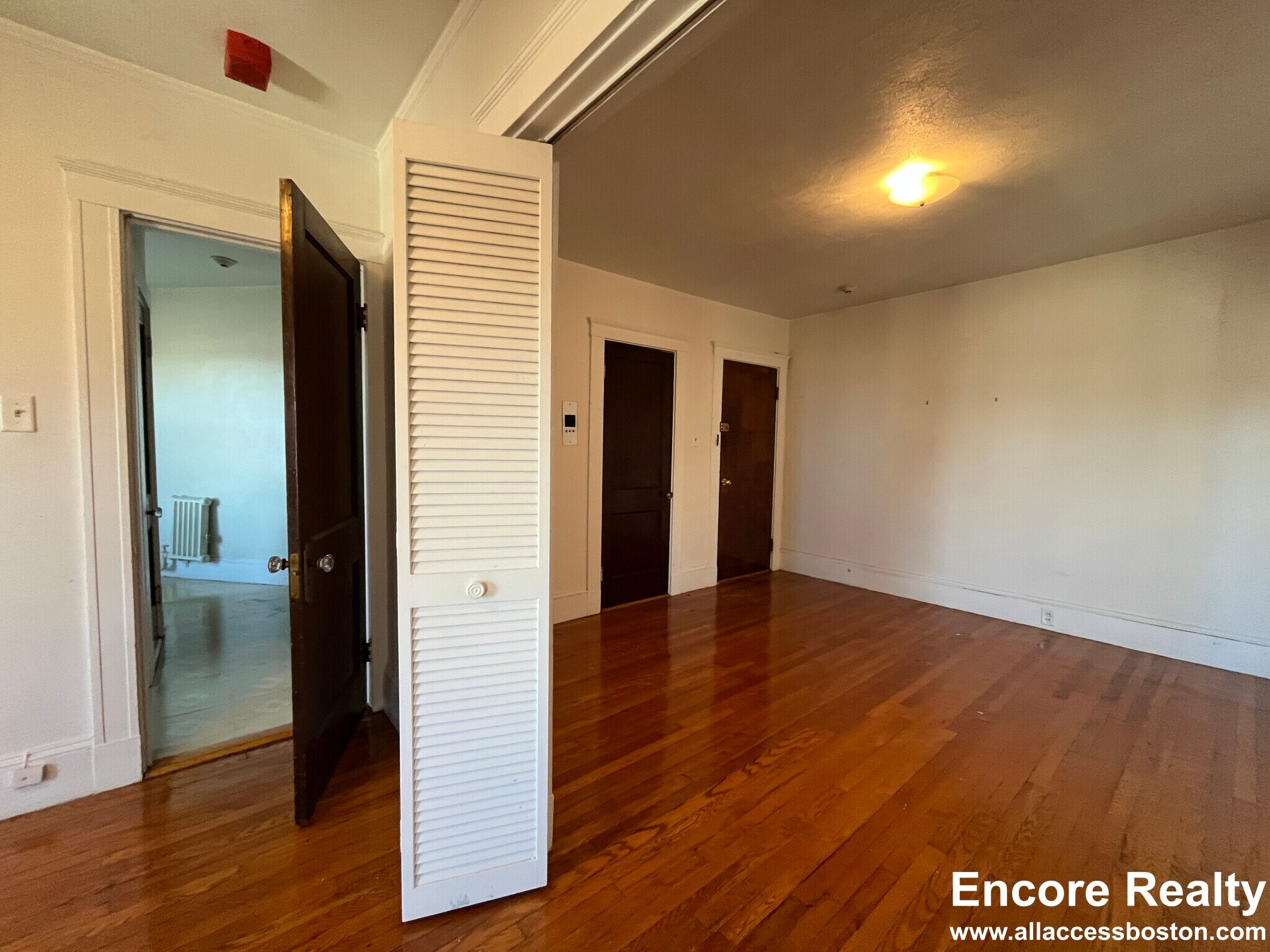 Building Photo - 157 Summer St