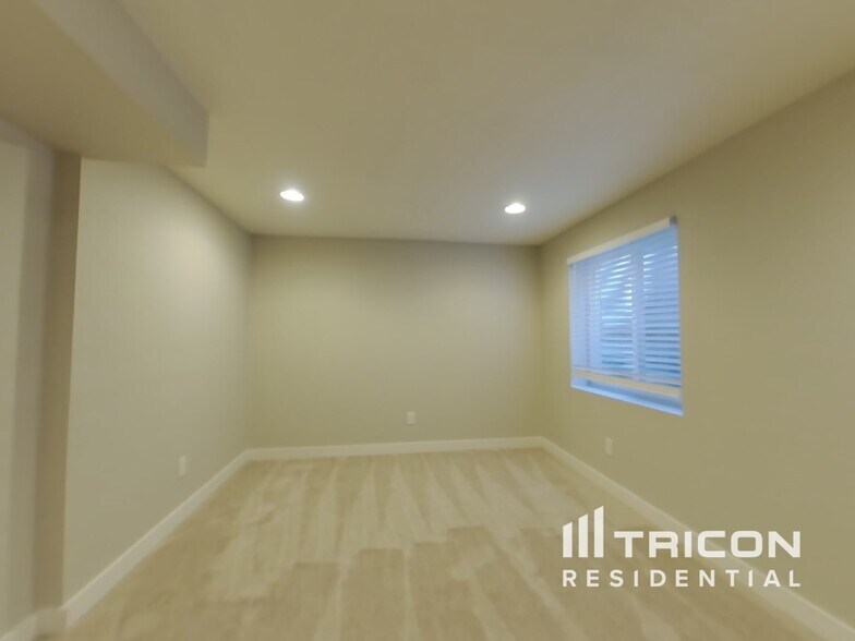Building Photo - 1511 Stonewood Ct