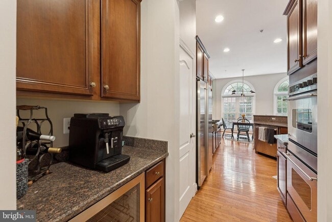 Building Photo - 1627 Colonial Hills Dr
