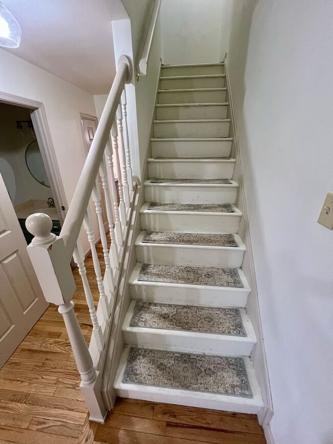 Building Photo - Townhome in a Great Community! 3bd/2.5ba