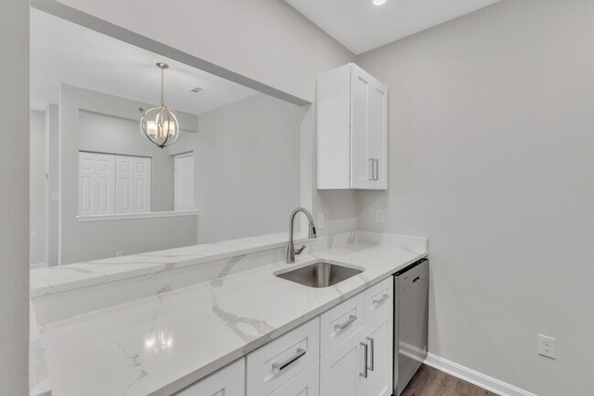 Building Photo - 606 Rolling Hill Walk