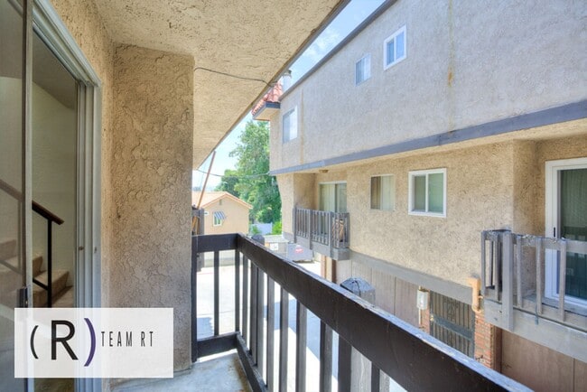Building Photo - A Spacious Condo with a Quiet Community