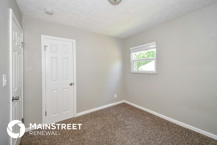 Building Photo - 4809 Granada Dr