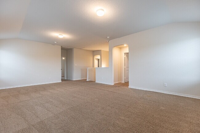 Building Photo - 2918 Lindenwood Run