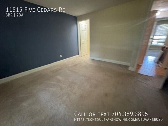 Building Photo - 11515 5 Cedars Rd