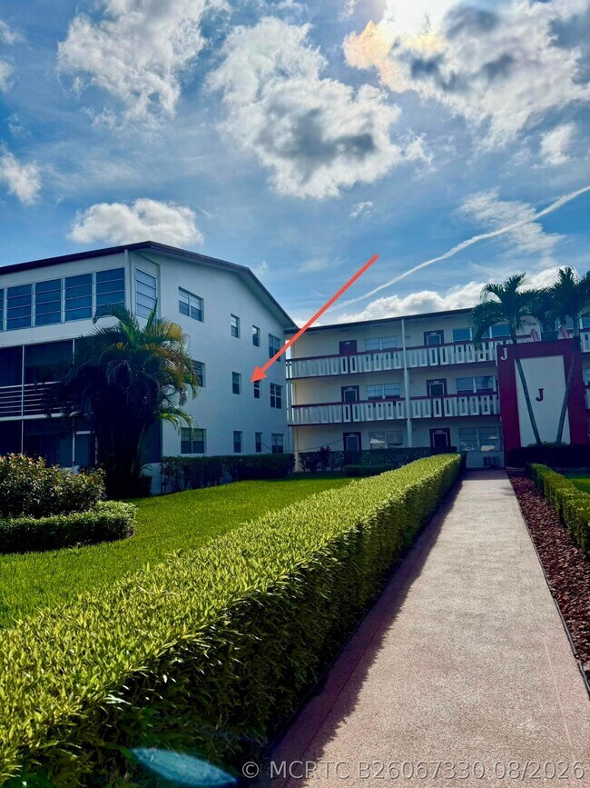 Building Photo - 9774 Glades Rd