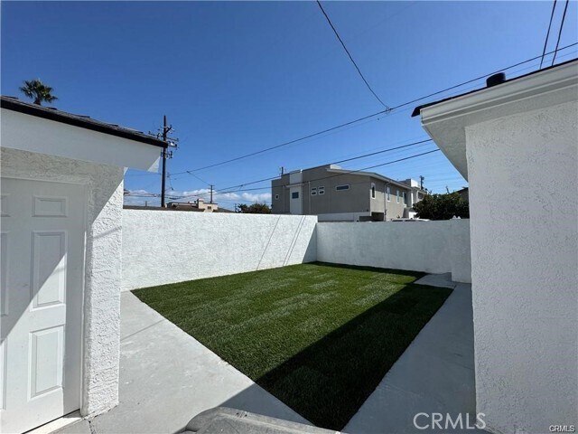 Building Photo - 2734 Armour Ln