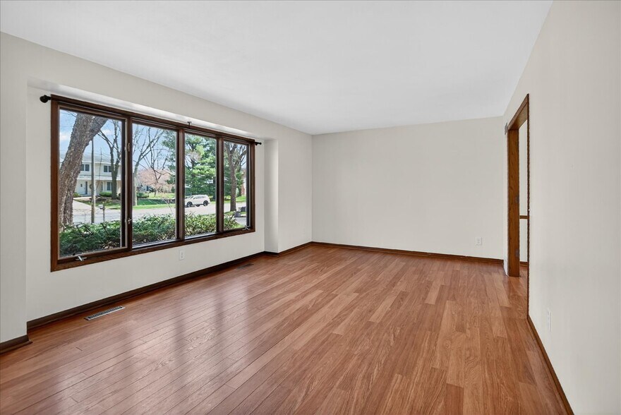 Building Photo - 1014 N Westfield Rd