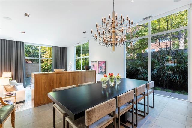 Building Photo - 2845 Lee St