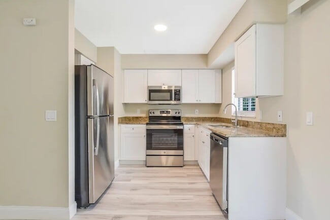 Building Photo - 4664 Donovan St