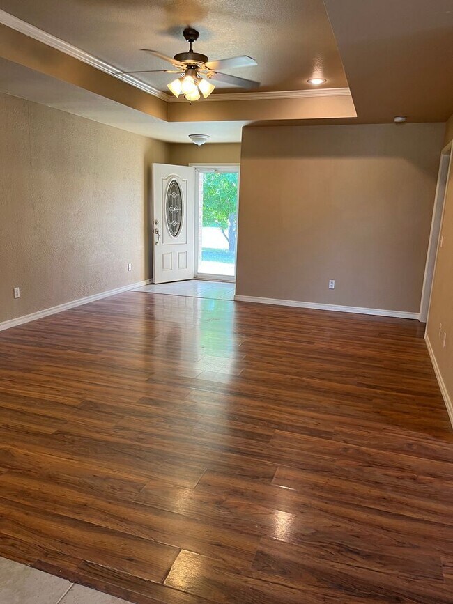 Building Photo - 2800 Steve's Way