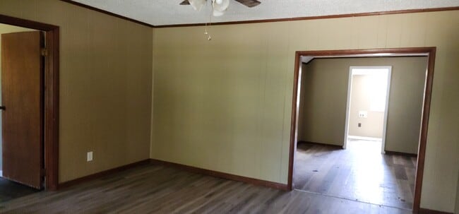 Building Photo - 45 Co Rd 633