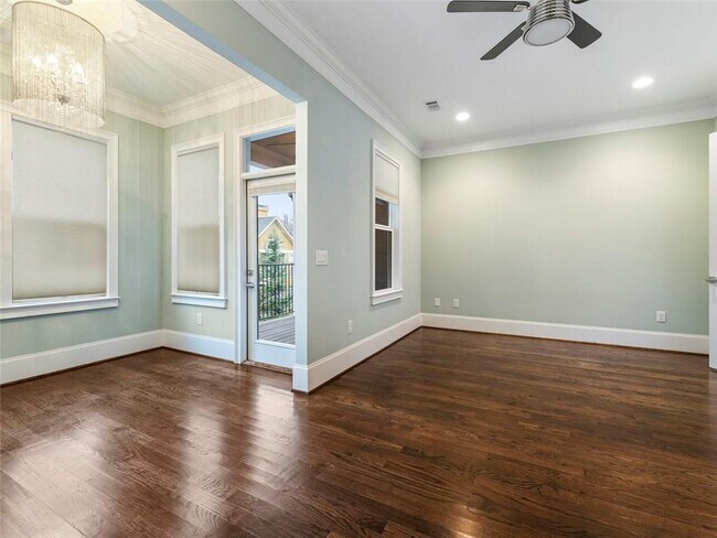 Building Photo - 339 Brownstones Cir NE