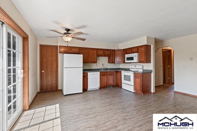Building Photo - 527 Northridge Dr