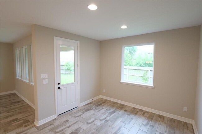 Building Photo - 25907 Rose Frost Ct