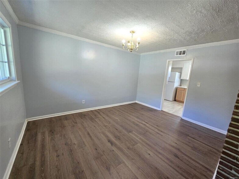 Building Photo - 3608 Princeton Rd