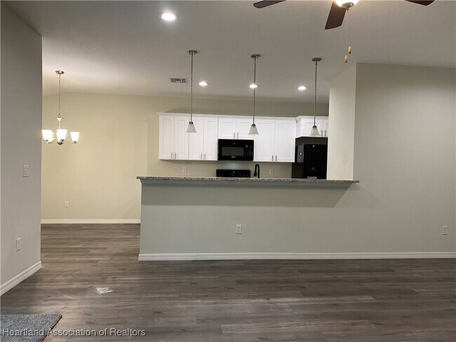 Building Photo - 8205 Cozumel Ln