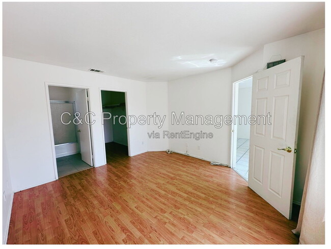 Building Photo - 17944 Kendall Cir