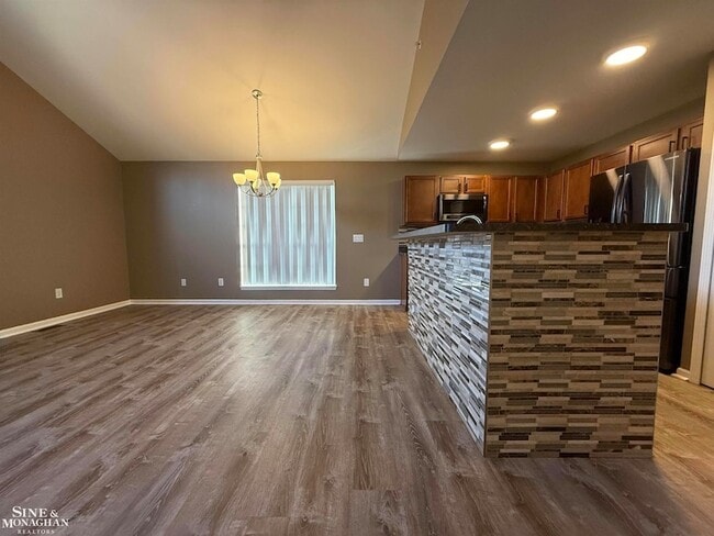 Building Photo - 27017 Carrington Pl