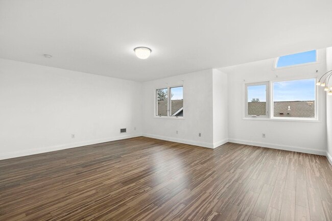 Building Photo - 44 Skyview Terrace