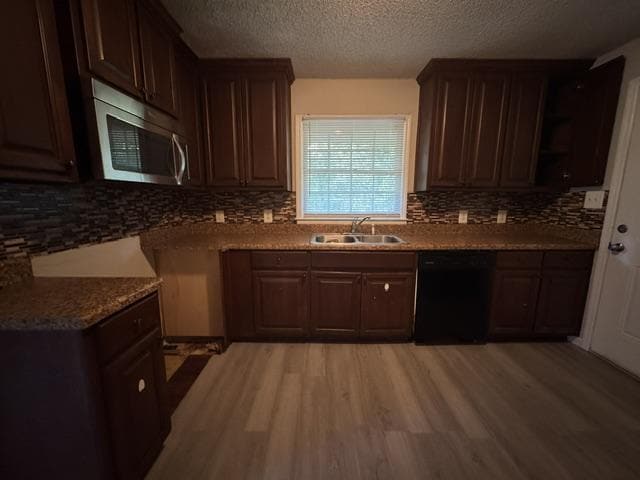 Building Photo - 2534 Huntington Dr