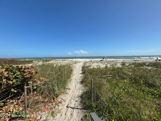 Building Photo - 419 Madison Ave