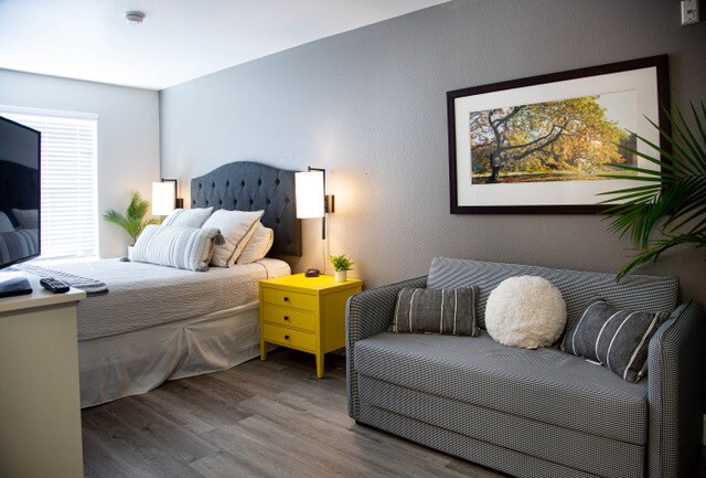 Building Photo - 2700 Gracy Farms Ln