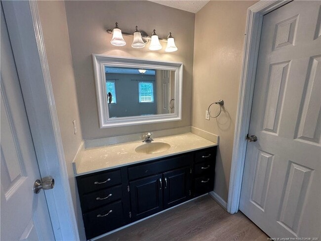 Building Photo - 5553 Hartfield Ct