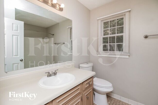 Building Photo - 5224 Parkside Dr SE