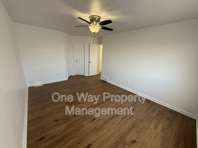 Building Photo - 4541 Dinosaur Ct