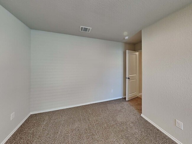 Building Photo - 163 Pasadena Pl